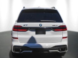 BMW X7 xDrive40i Sports Activity Vehicle 2026