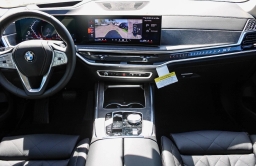 BMW X7 xDrive40i Sports Activity Vehicle 2026