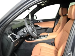 BMW X7 xDrive40i Sports Activity Vehicle 2026