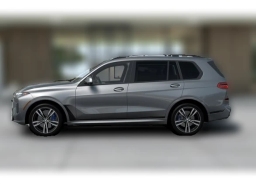 BMW X7 xDrive40i Sports Activity Vehicle 2026