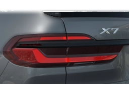 BMW X7 xDrive40i Sports Activity Vehicle 2026