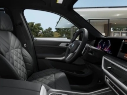 BMW X7 xDrive40i Sports Activity Vehicle 2026