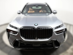 BMW X7 xDrive40i Sports Activity Vehicle 2026