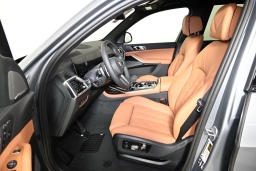 BMW X7 xDrive40i Sports Activity Vehicle 2026