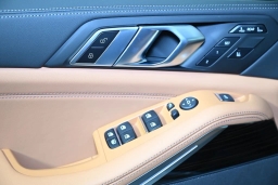 BMW X7 xDrive40i Sports Activity Vehicle 2026