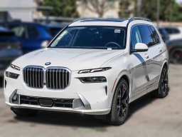 BMW X7 xDrive40i Sports Activity Vehicle 2026