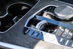 BMW X7 xDrive40i Sports Activity Vehicle 2026