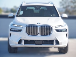 BMW X7 xDrive40i Sports Activity Vehicle 2026