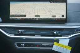 BMW X7 xDrive40i Sports Activity Vehicle 2026