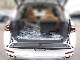 BMW X7 xDrive40i Sports Activity Vehicle 2026