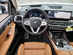 BMW X7 xDrive40i Sports Activity Vehicle 2026