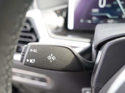 BMW X7 xDrive40i Sports Activity Vehicle 2026