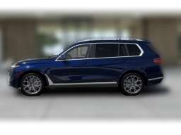 BMW X7 xDrive40i Sports Activity Vehicle 2026