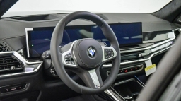 BMW X7 xDrive40i Sports Activity Vehicle 2026