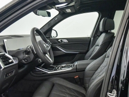 BMW X7 xDrive40i Sports Activity Vehicle 2026