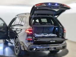 BMW X7 xDrive40i Sports Activity Vehicle 2026