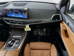 BMW X7 xDrive40i Sports Activity Vehicle 2026