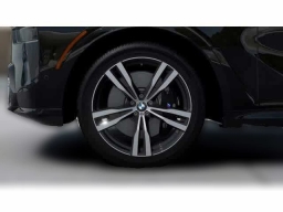 BMW X7 xDrive40i Sports Activity Vehicle 2026