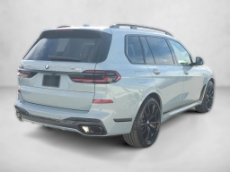 BMW X7 xDrive40i Sports Activity Vehicle 2026