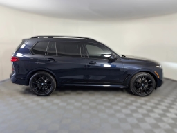 BMW X7 xDrive40i Sports Activity Vehicle 2026