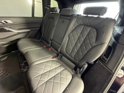 BMW X7 xDrive40i Sports Activity Vehicle 2026