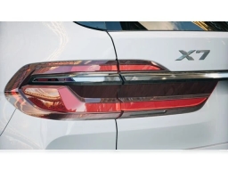 BMW X7 xDrive40i Sports Activity Vehicle 2026