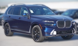 BMW X7 xDrive40i Sports Activity Vehicle 2026