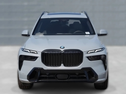 BMW X7 xDrive40i Sports Activity Vehicle 2026