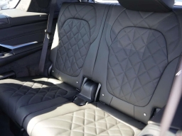 BMW X7 xDrive40i Sports Activity Vehicle 2026