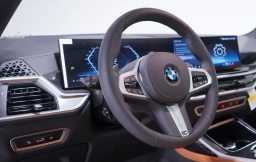 BMW X7 xDrive40i Sports Activity Vehicle 2026