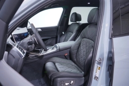 BMW X7 xDrive40i Sports Activity Vehicle 2026