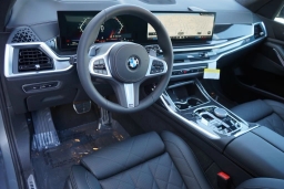 BMW X7 xDrive40i Sports Activity Vehicle 2026