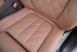 BMW X7 xDrive40i Sports Activity Vehicle 2026