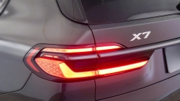 BMW X7 xDrive40i Sports Activity Vehicle 2026