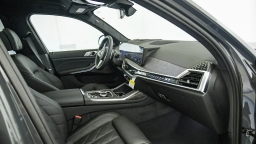 BMW X7 xDrive40i Sports Activity Vehicle 2026
