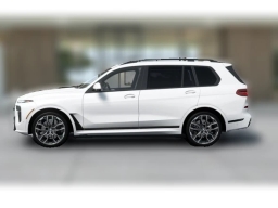 BMW X7 xDrive40i Sports Activity Vehicle 2026