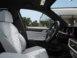 BMW X7 xDrive40i Sports Activity Vehicle 2026