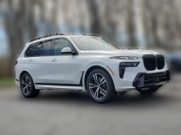 BMW X7 xDrive40i Sports Activity Vehicle 2026