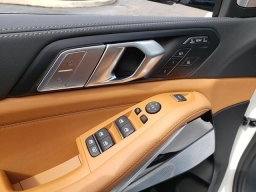 BMW X7 xDrive40i Sports Activity Vehicle 2026