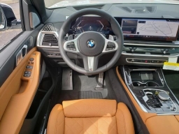 BMW X7 xDrive40i Sports Activity Vehicle 2026