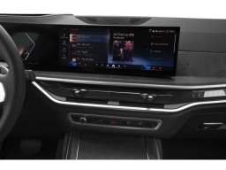 BMW X7 xDrive40i Sports Activity Vehicle 2026