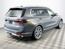 BMW X7 xDrive40i Sports Activity Vehicle 2026