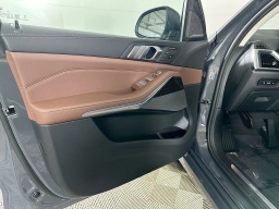 BMW X7 xDrive40i Sports Activity Vehicle 2026