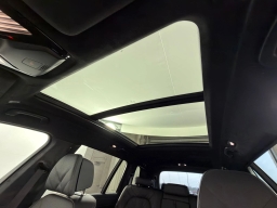 BMW X7 xDrive40i Sports Activity Vehicle 2026