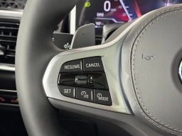 BMW X7 xDrive40i Sports Activity Vehicle 2026