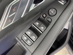 BMW X7 xDrive40i Sports Activity Vehicle 2026