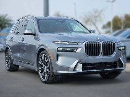 BMW X7 xDrive40i Sports Activity Vehicle 2026