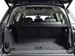 BMW X7 xDrive40i Sports Activity Vehicle 2026