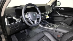 BMW X7 xDrive40i Sports Activity Vehicle 2026