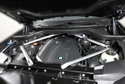 BMW X7 xDrive40i Sports Activity Vehicle 2026